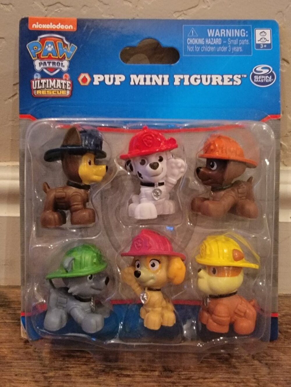 Paw Patrol Ultimate Rescue Pup Mini Figures 6-Pack